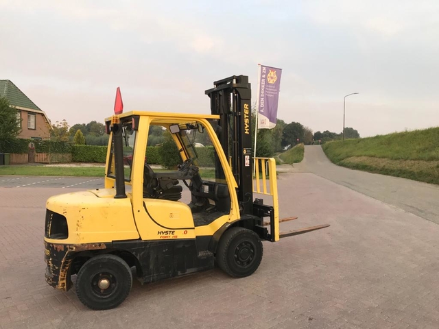 Hyster 003